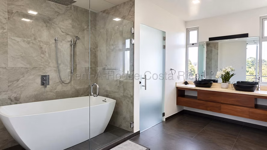 ¡Rebajada! Casa de Lujo en El Castillo $930K (Antes $1.543.000) | 4 Hab | Jacuzzi | Heredia - Imagen 14