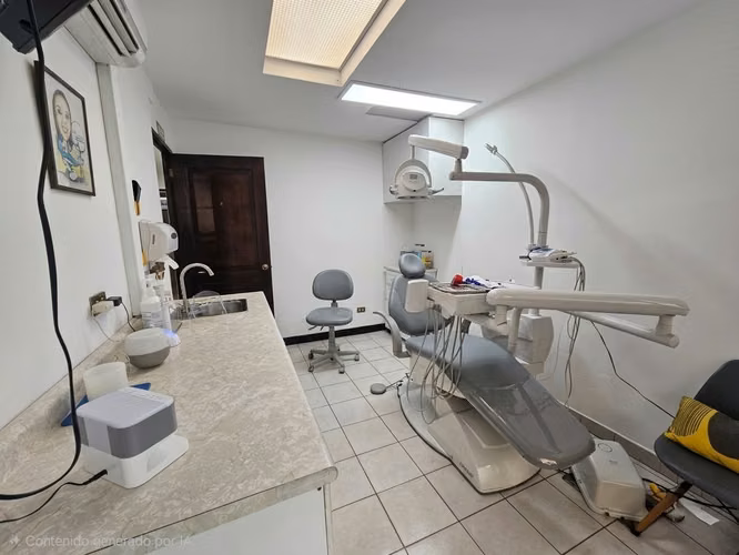Venta de clínica dental equipada en Desamparados GUM - Imagen 5