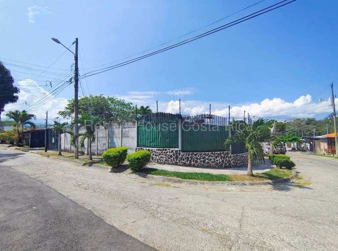  Casa en Turrúcares, Alajuela con lote esquinero 270 m2 - Imagen 16