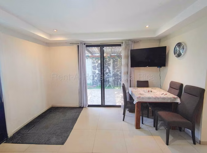  Casa en Turrúcares, Alajuela con lote esquinero 270 m2 - Imagen 4