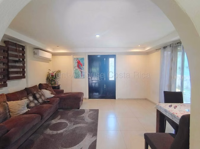  Casa en Turrúcares, Alajuela con lote esquinero 270 m2 - Imagen 3