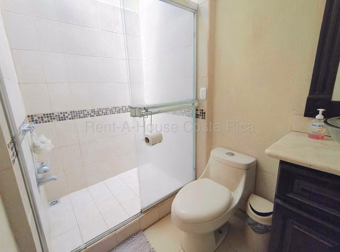  Casa en Turrúcares, Alajuela con lote esquinero 270 m2 - Imagen 11