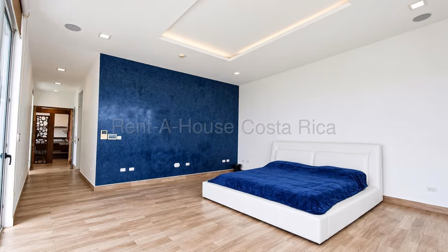 Venta de Casa en Residencial el Castillo, San Rafael de Heredia - Imagen 17