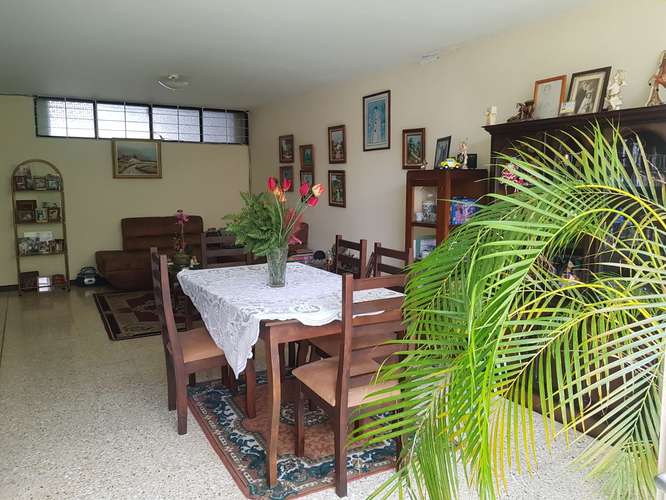 Casa de una planta con jardín y Apartamento en San Pedro, Montes de Oca, San José - Imagen 5