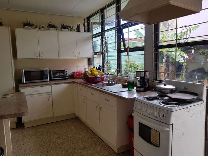 Casa de una planta con jardín y Apartamento en San Pedro, Montes de Oca, San José - Imagen 10