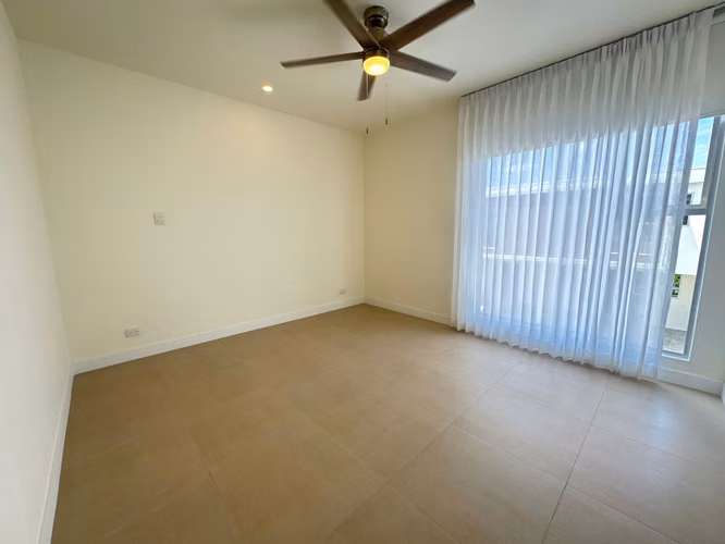 Alquiler de Casa con linea blanca | 3 Habitaciones | Bodega | 2 Parqueos | Full Amueblada $ 2,400 - Imagen 17