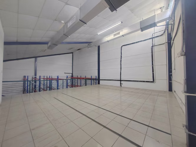 BODEGA EN ALQUILER EN ESCAZÚ | 300 M² | $3.400 MENSUALES CON MANTENIMIENTO INCLUIDO - Imagen 5