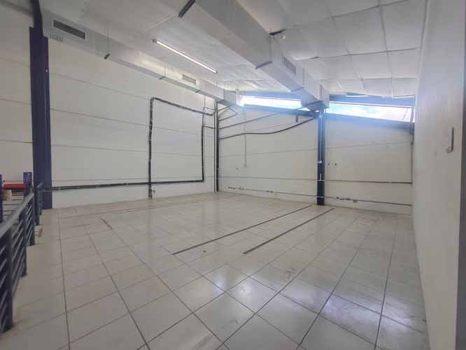 BODEGA EN ALQUILER EN ESCAZÚ | 300 M² | $3.400 MENSUALES CON MANTENIMIENTO INCLUIDO - Imagen 7