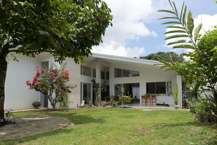 Zona exclusiva en Pérez Zeledón, Vivienda Moderna  - Imagen 2