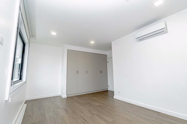 Casa de 5 Habitaciones con Piscina en Alquiler en Valle del Sol, Santa Ana - Imagen 11
