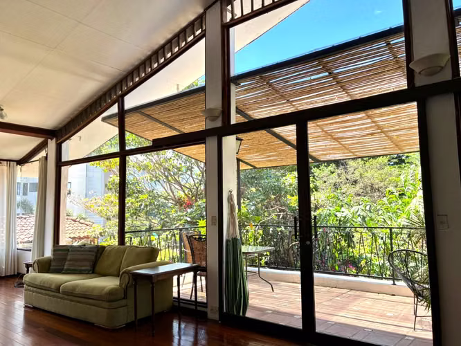 Apartamento Amueblado en Condominio con Seguridad, y Amenidades, San Rafael de Escazú, precio con IVA - Imagen 3