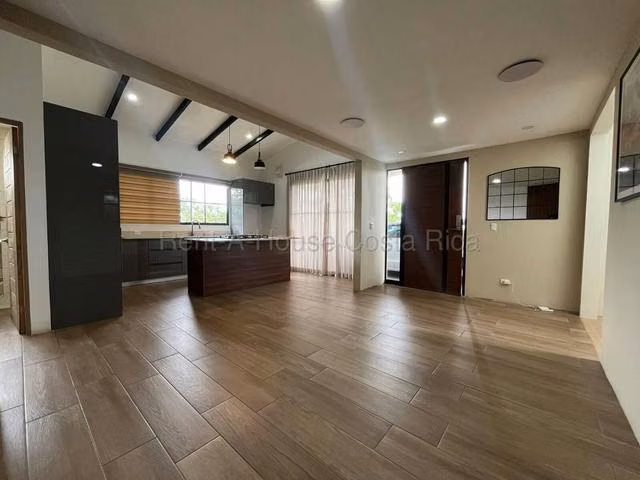 VIVE CON MÁS ESPACIO, COMODIDAD Y TRANQUILIDAD CONDOMINIO MONTE ALTO, GRECIA - Imagen 3