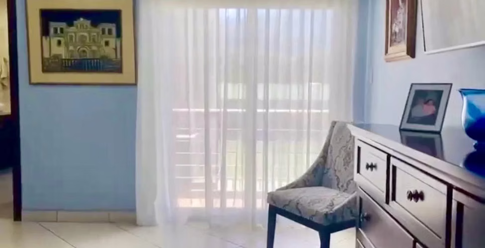 Para su conveniencia rebajada, esquinera, en condominio en Bello Horizone, Escazú. - Imagen 14