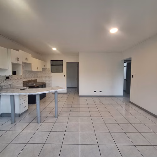 Alquiler de apartamento en Pavas, Llanos del Sol