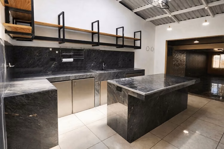 Propiedad de uso mixto en venta | Desamparados de Alajuela | 500 m² - Imagen 8
