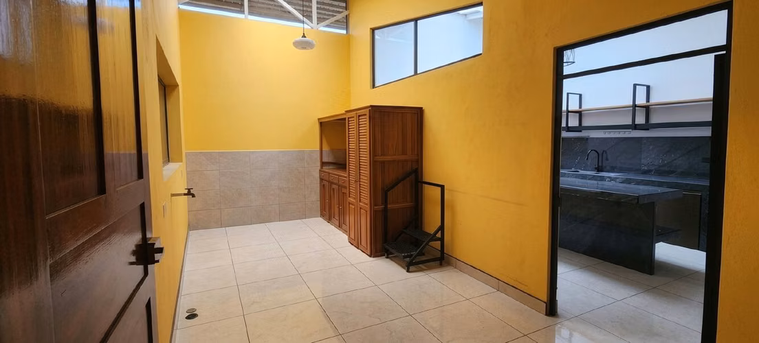 Propiedad de uso mixto en venta | Desamparados de Alajuela | 500 m² - Imagen 4