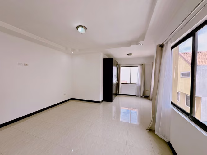 VENTA DE CASA EN CONDOMINIO PEQUEÑO EN LA URUCA - HOSPITAL MEXICO - Imagen 10