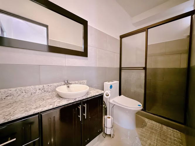 VENTA DE CASA EN CONDOMINIO PEQUEÑO EN LA URUCA - HOSPITAL MEXICO - Imagen 15