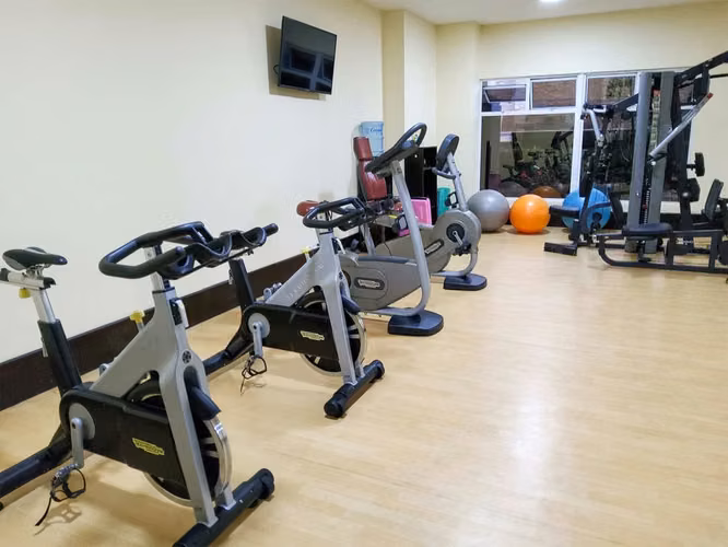 Apartamento amoblado, cuota de mantenimiento pagada en Sabana Sur. - Imagen 7