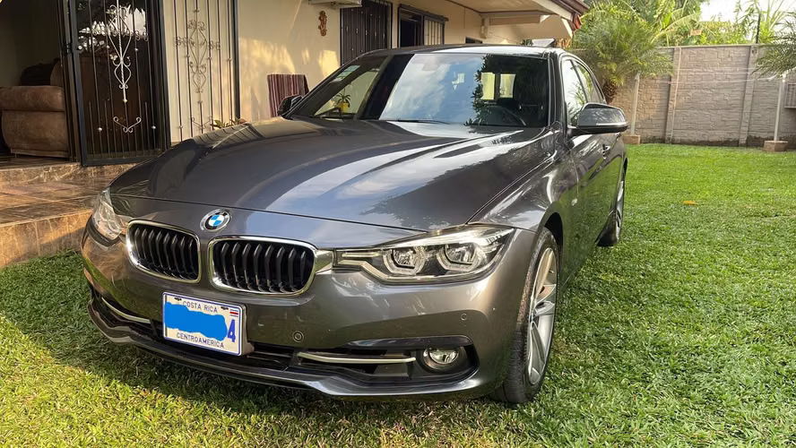 BMW 330i Sport Line 2018 - 124; 2.0 Twin Power Turbo