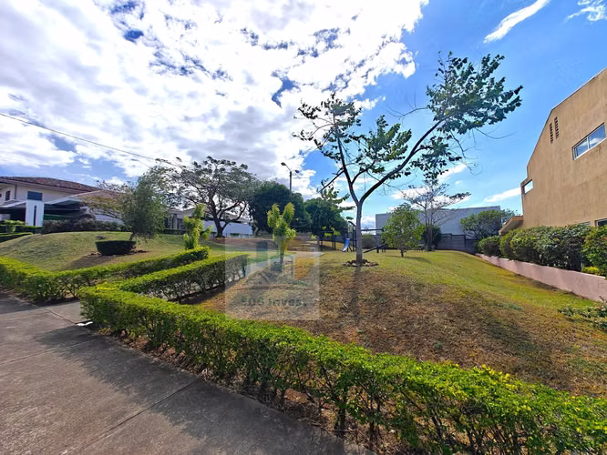Lote en venta en La Guácima, 539 m², Condominio Los Castillos - Imagen 6