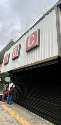 Bello Local comercial en el corazon de san Jose  - Imagen 9