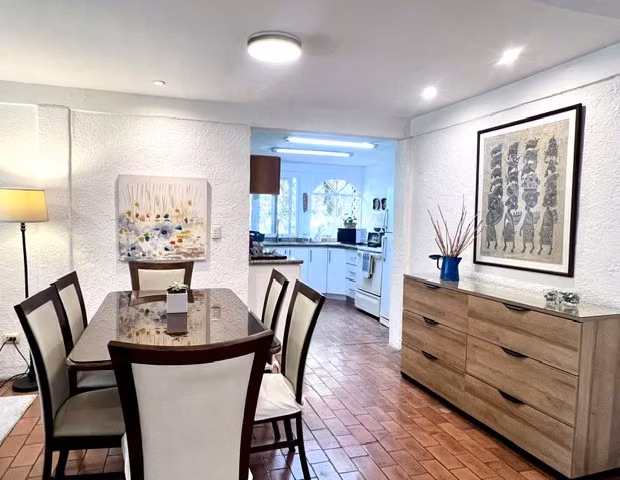 ALQUILER | CASA AMUEBLADA Y EQUIPADA DE UN PISO | CONDOMINIO EN ESCAZÚ