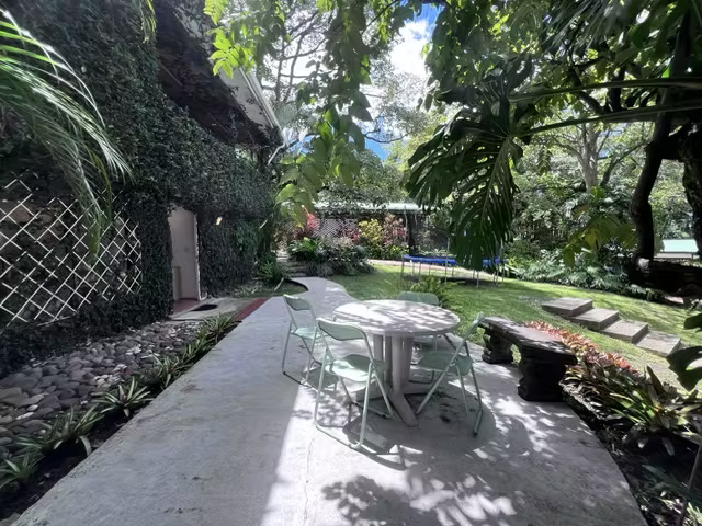 ALQUILER | CASA AMUEBLADA Y EQUIPADA DE UN PISO | CONDOMINIO EN ESCAZÚ - Imagen 11