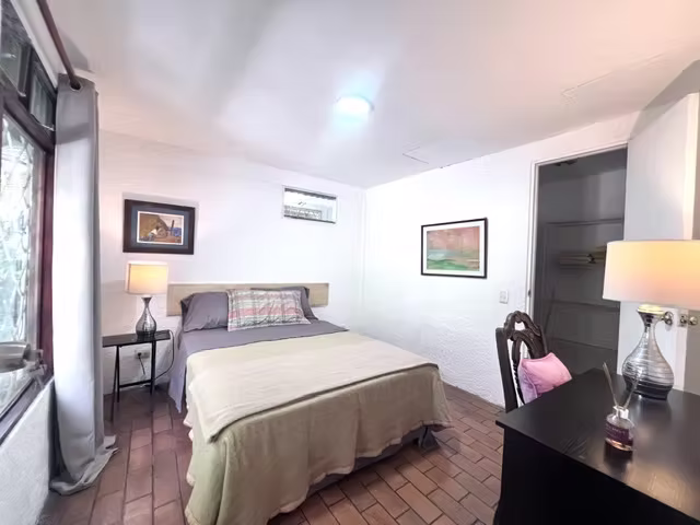 ALQUILER | CASA AMUEBLADA Y EQUIPADA DE UN PISO | CONDOMINIO EN ESCAZÚ - Imagen 8