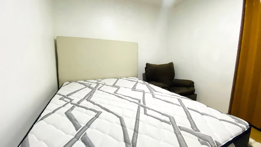 Alquiler de Mini-Apartamento nuevo, Escazú Centro, con Parqueo para Moto, Servicios Incluidos - Imagen 5