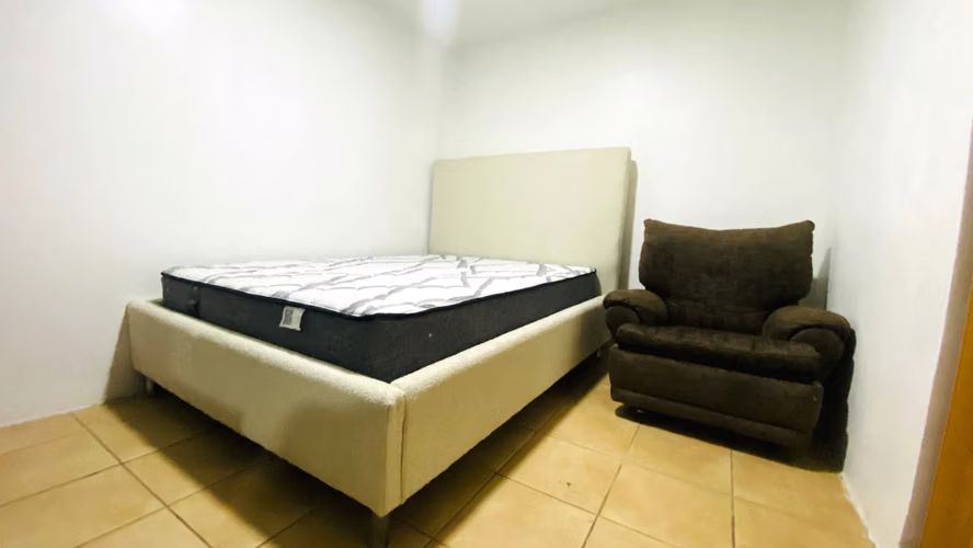 Alquiler de Mini-Apartamento nuevo, Escazú Centro, con Parqueo para Moto, Servicios Incluidos - Imagen 6
