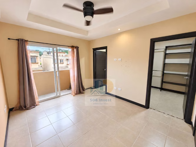 Casa en alquiler en La Guácima | 3 habitaciones, A/C y patio - Imagen 8
