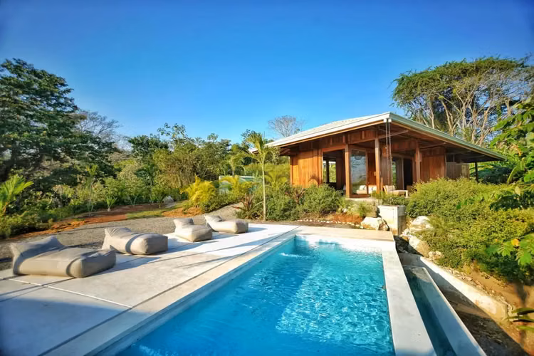 Finca Estilo Resort con Vista al Mar en la Comunidad Brisas - Imagen 2