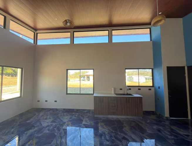 CASA NUEVA EN ALQUILER EN NICOYA-CONDOMINIO BRISAS DE LA SABANA - Imagen 4