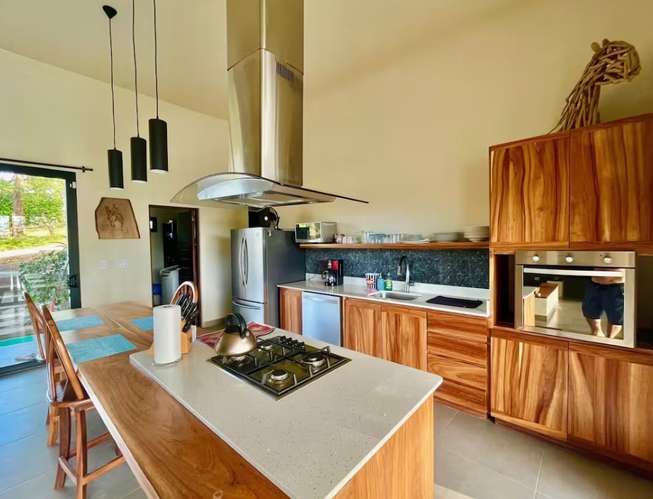 Venta de Hacienda contemporánea en Santa Rosa - Guanacaste. - Imagen 1