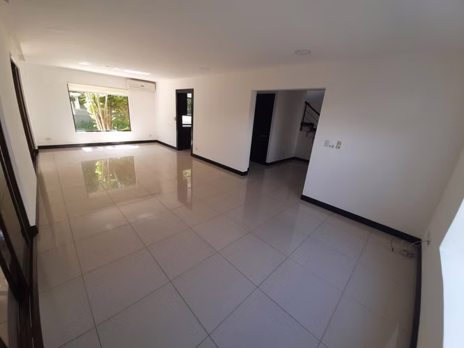 268 / Alquiler / Casa / Grande y lujosa / Condominio Exclusivo - Imagen 17