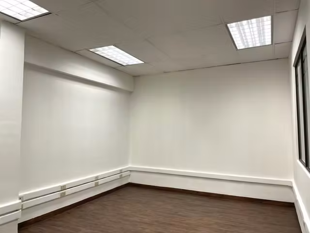 Amplio Local Comercial y Oficinas en Alquiler – Sabana Oeste | 350 m² - Imagen 10