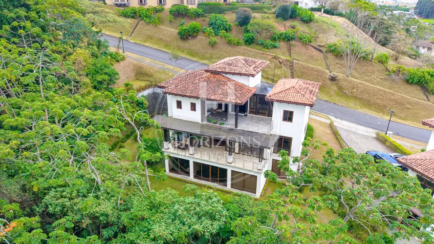 Se Vende Casa de Lujo en Condominio Hacienda Gregal 4 Habitaciones 1,800 m² de Terreno noj1273or - Imagen 20