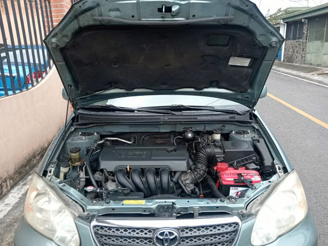 TOYOTA COROLLA LIMITED