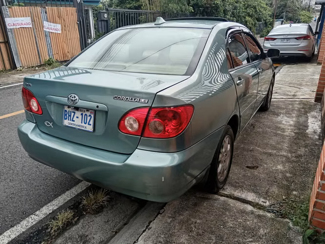 TOYOTA COROLLA LIMITED