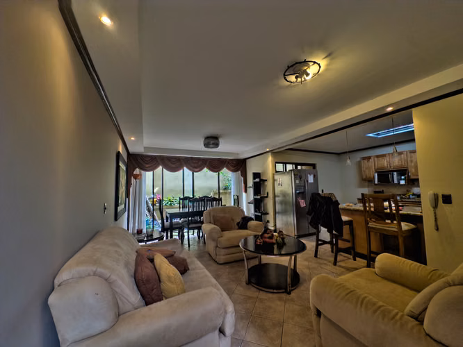 VENTA     SAN RAFAEL MONTES DE OCA Amplitud y privacidad en un exclusivo condominio de Montes de Oca - Imagen 4