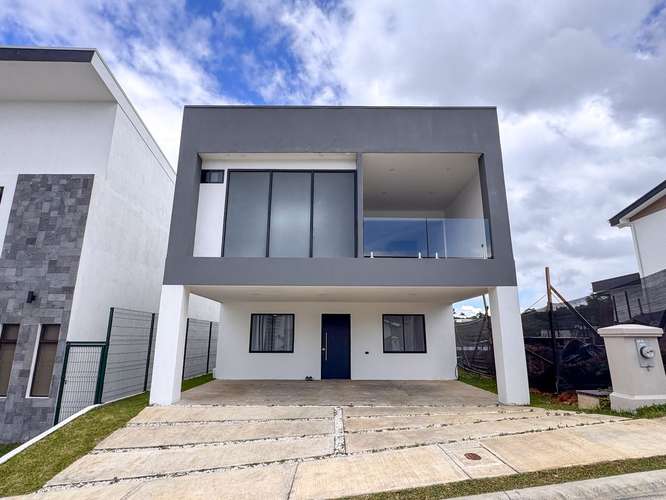 VENTA DE CASA EN CONDOMINIO PERAZ, TRES RÍOS - Imagen 1