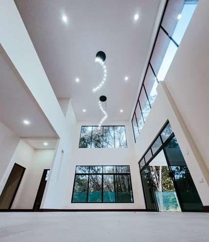 SE VENDE EXCLUSIVA CASA EN CONDOMINIO COLONIA BLANCA, LIBERIA - Imagen 2