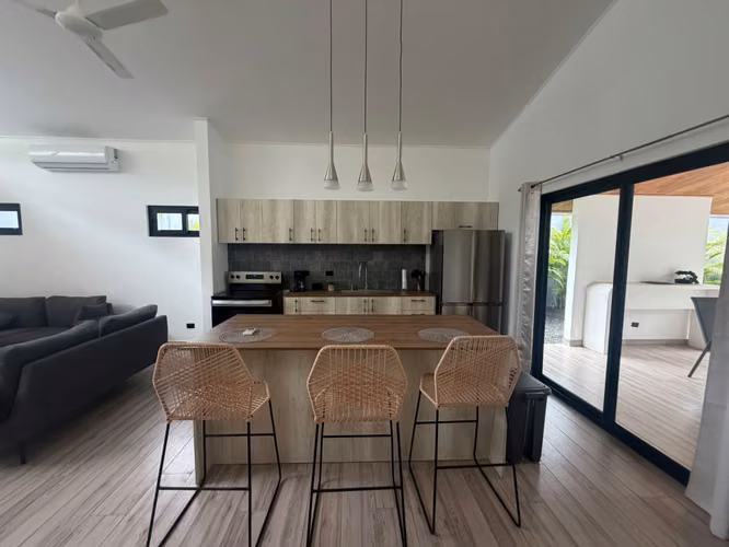 CASA EN ALQUILER CON PISCINA PRIVADA – TAMARINDO, 3 HABITACIONES - Imagen 3