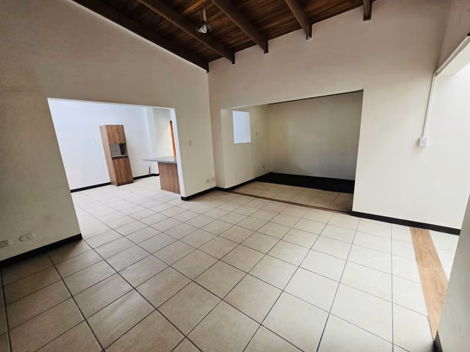 ALQUILER DE APARTAMENTO POR EL TRIÁNGULO DE ROHRMOSER - Imagen 2