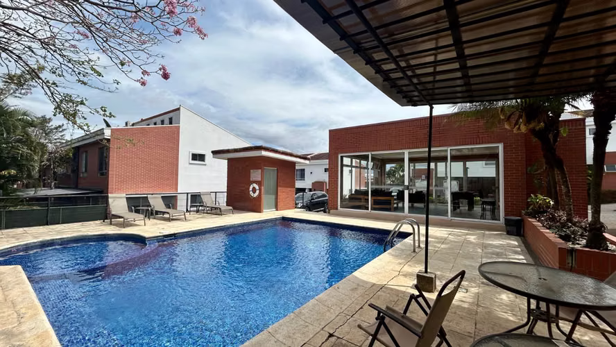 En Alquiler Hermosa Casa en Condominio en Guachipelín Sur de Escazú - Imagen 20
