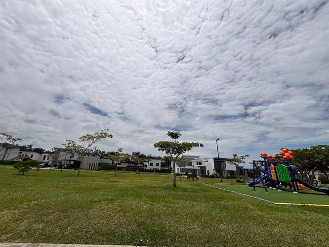 ALQUILER DE CASA EN CONDOMINIO - LOS REYES - LA GUACIMA - Imagen 12