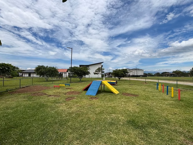 ALQUILER DE CASA EN CONDOMINIO - LOS REYES - LA GUACIMA - Imagen 14