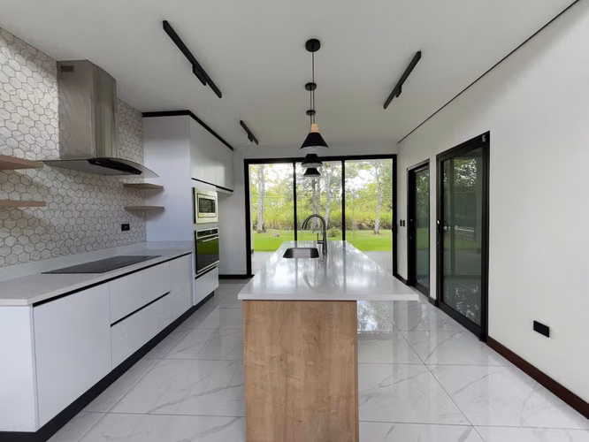 ALQUILER DE CASA EN CONDOMINIO - LOS REYES - LA GUACIMA - Imagen 4