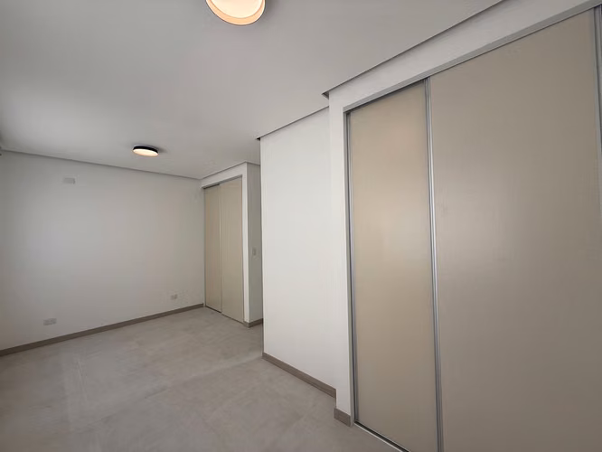 ALQUILER DE CASA EN DISTRITO 5 PARA ESTRENAR CON LINEA BLANCA - Imagen 13